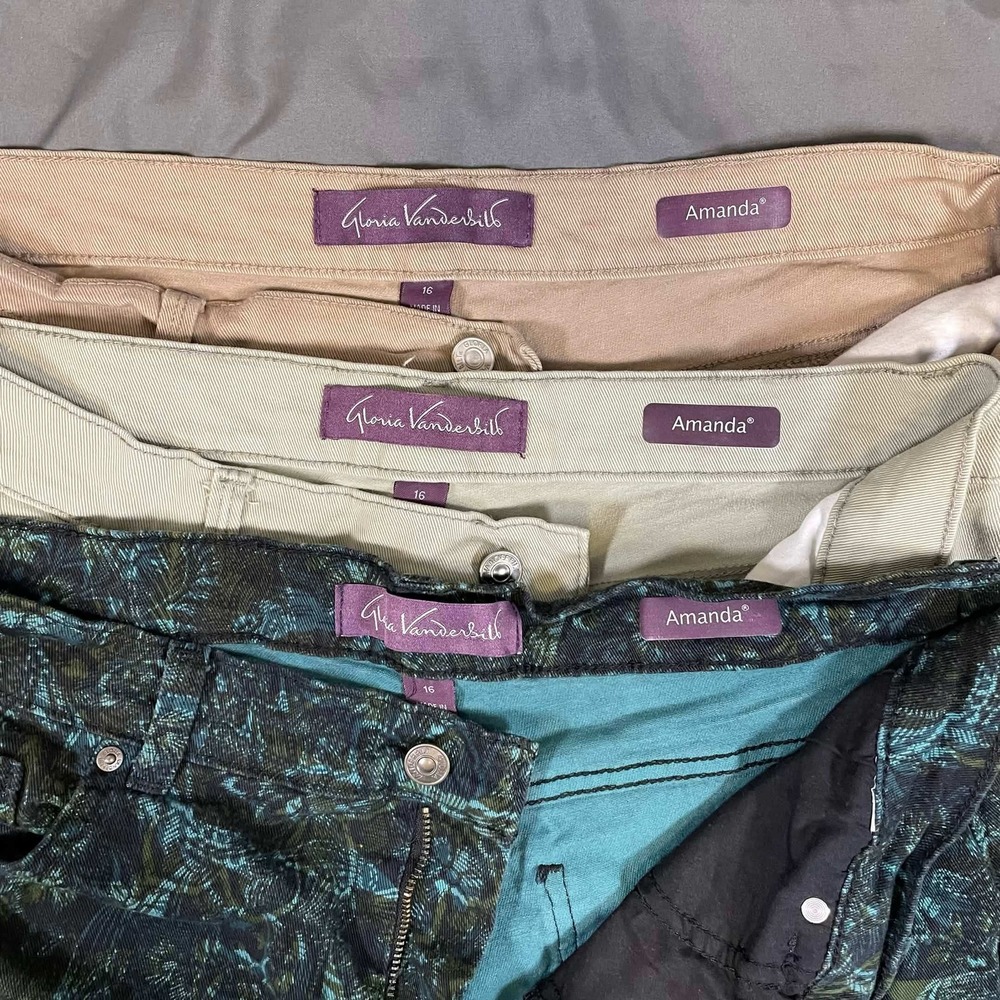 Lot of 3 Gloria Vanderbilt Amanda Jeans Size 16 Khaki Tan, Light Sage, Floral - Picture 2 of 10